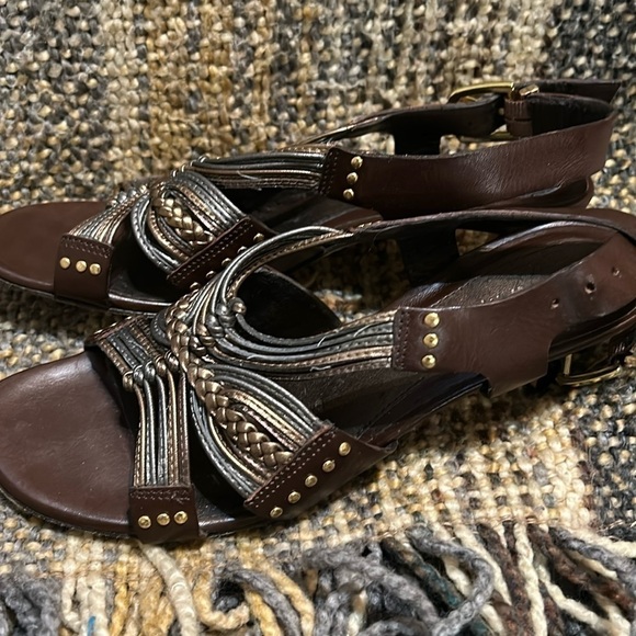 VANELi heels - Picture 1 of 5